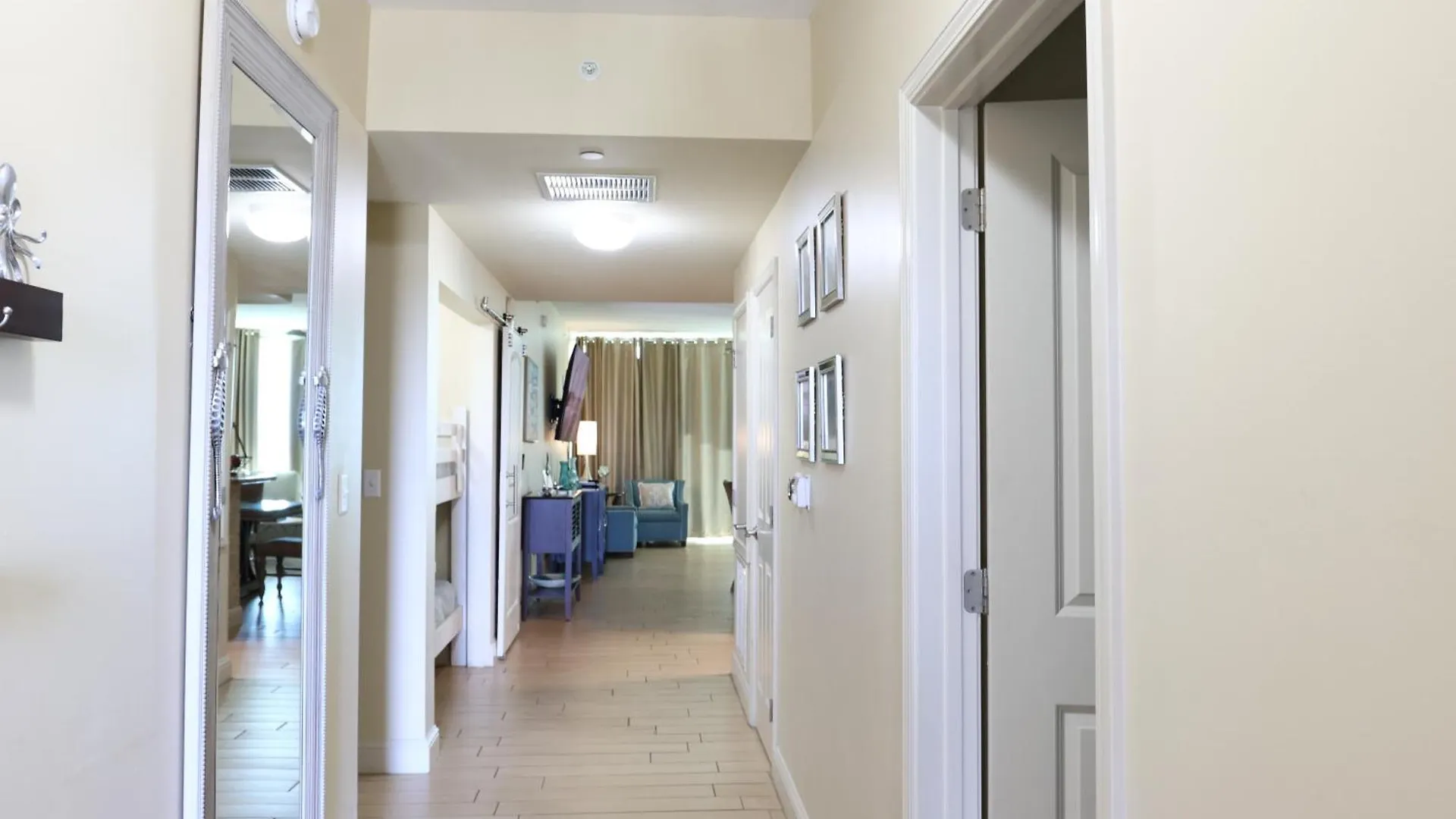 Aqua 1504 Beachfront Condo With Free Beach Chairs بنما سيتي بيتش الولايات المتحدة الأمريكية