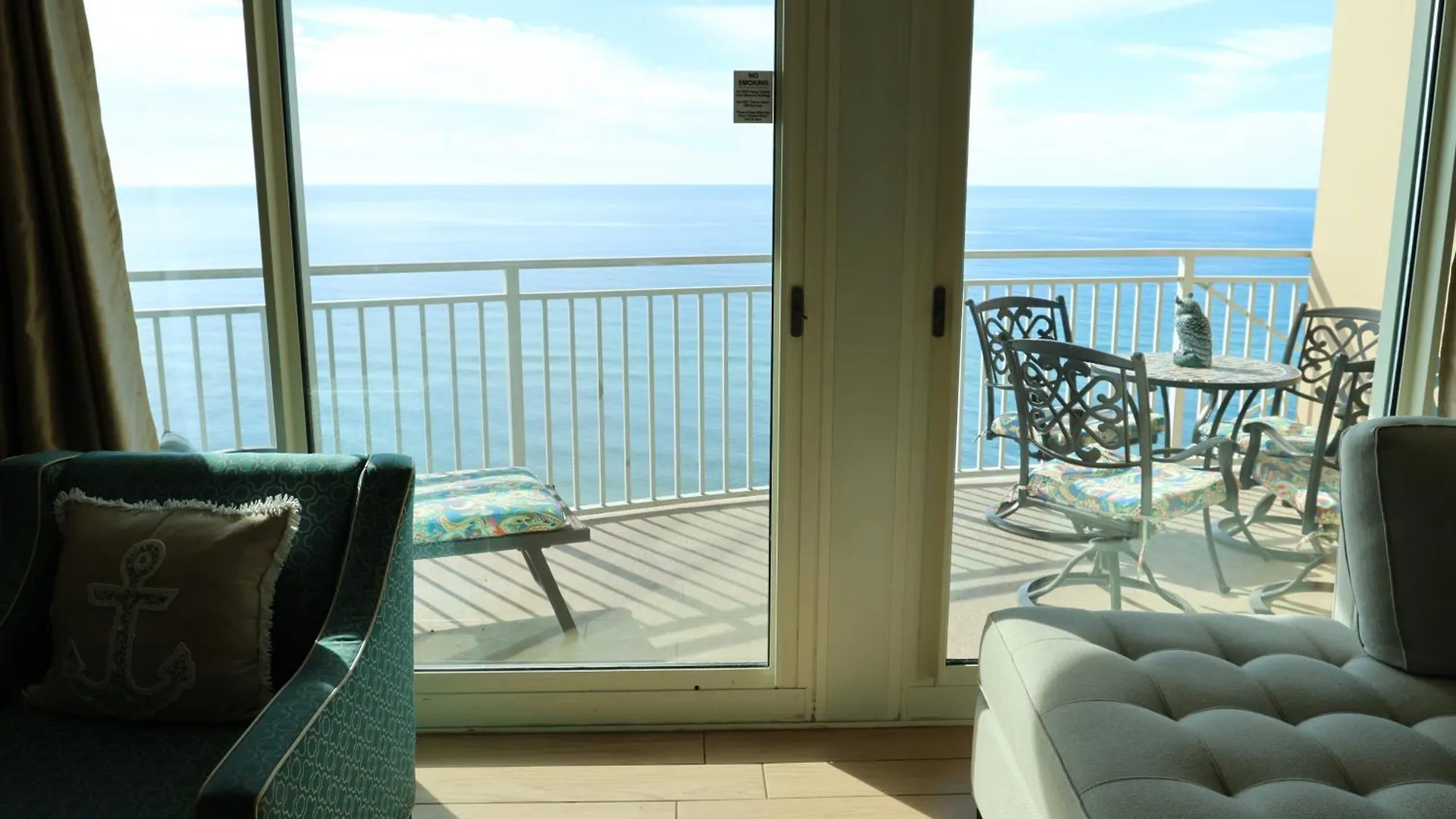 Aqua 1504 Beachfront Condo With Free Beach Chairs Panama City Beach Apartamento