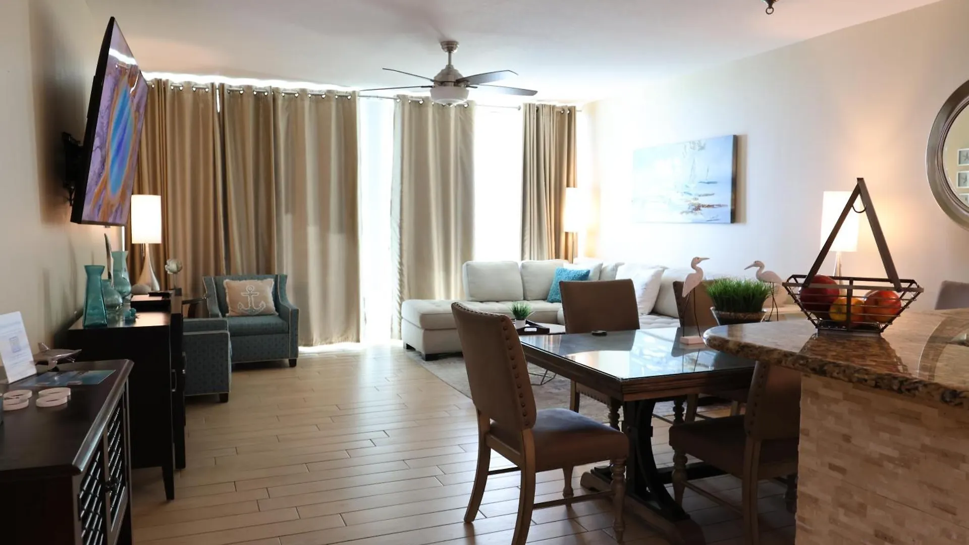 Aqua 1504 Beachfront Condo With Free Beach Chairs Panama City Beach