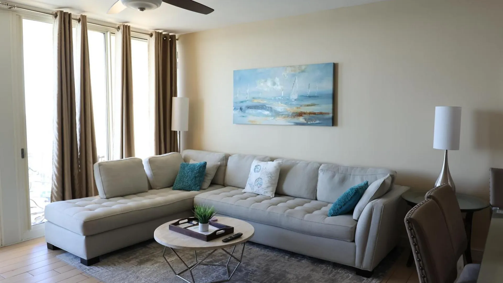 Aqua 1504 Beachfront Condo With Free Beach Chairs Panama City Beach Estados Unidos da América