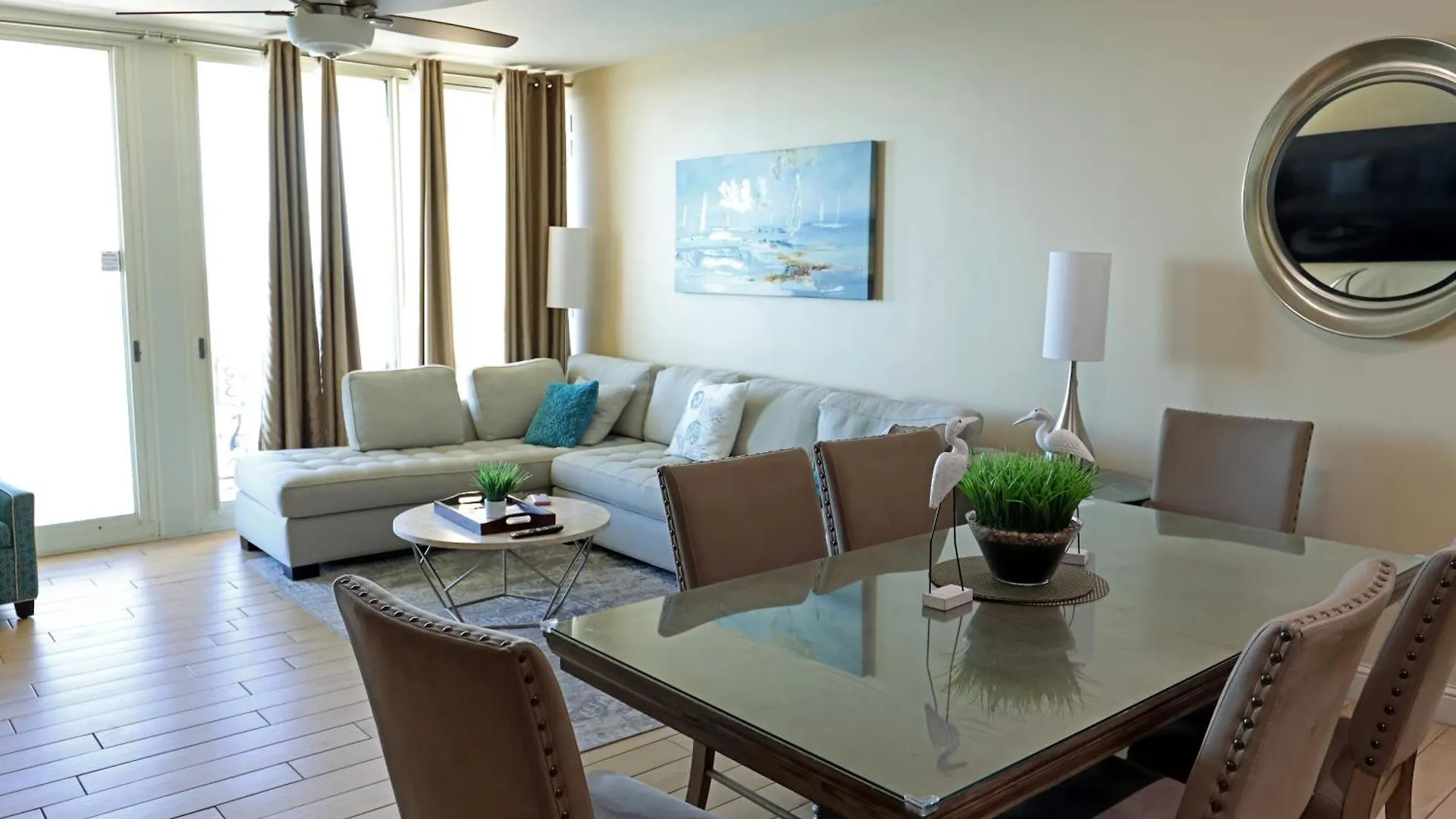 Aqua 1504 Beachfront Condo With Free Beach Chairs Panama City Beach 0*,  Estados Unidos da América